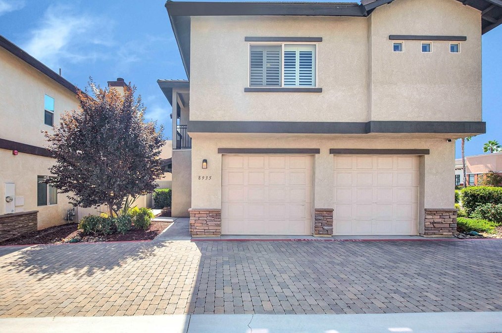 8935 Magnolia Ave, Santee, CA 92071-3119