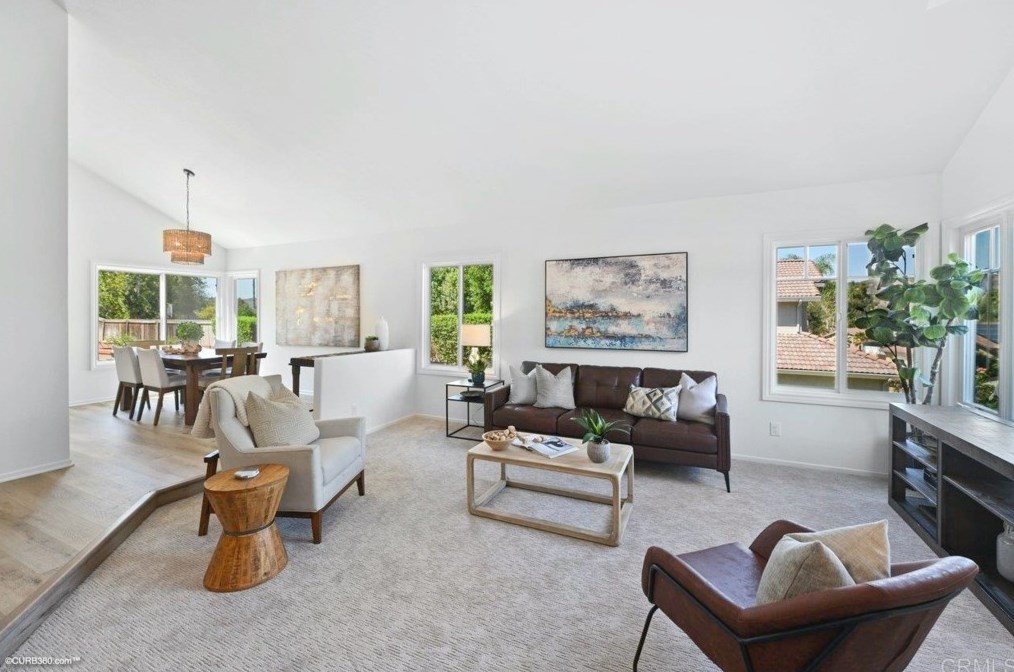 2391 Live Oak Rd, Escondido, CA 92029-1602