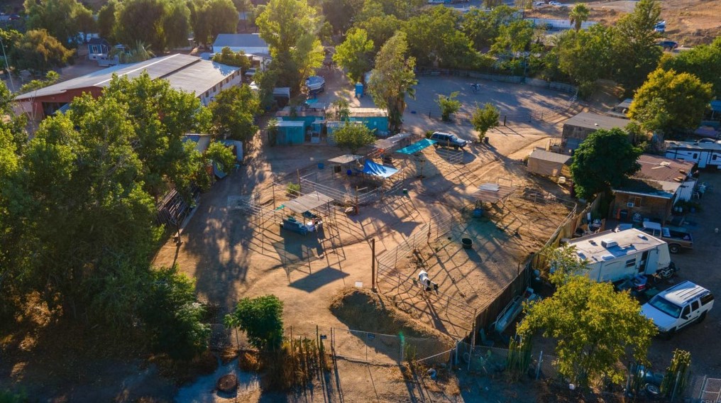 12337 Willow Rd, Lakeside, CA 92040