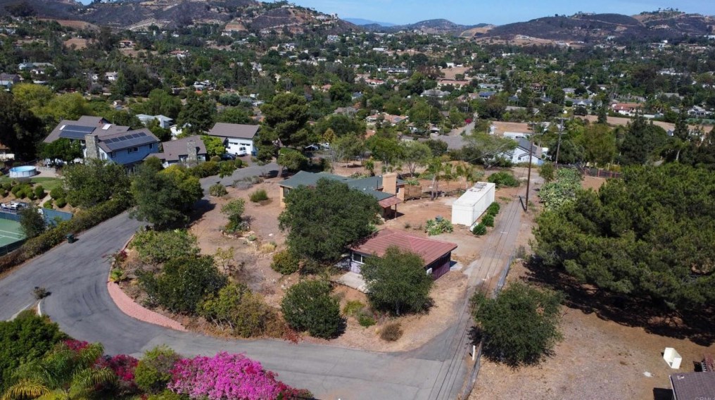 2944 Ora Avo Terrace, Vista, CA 92084