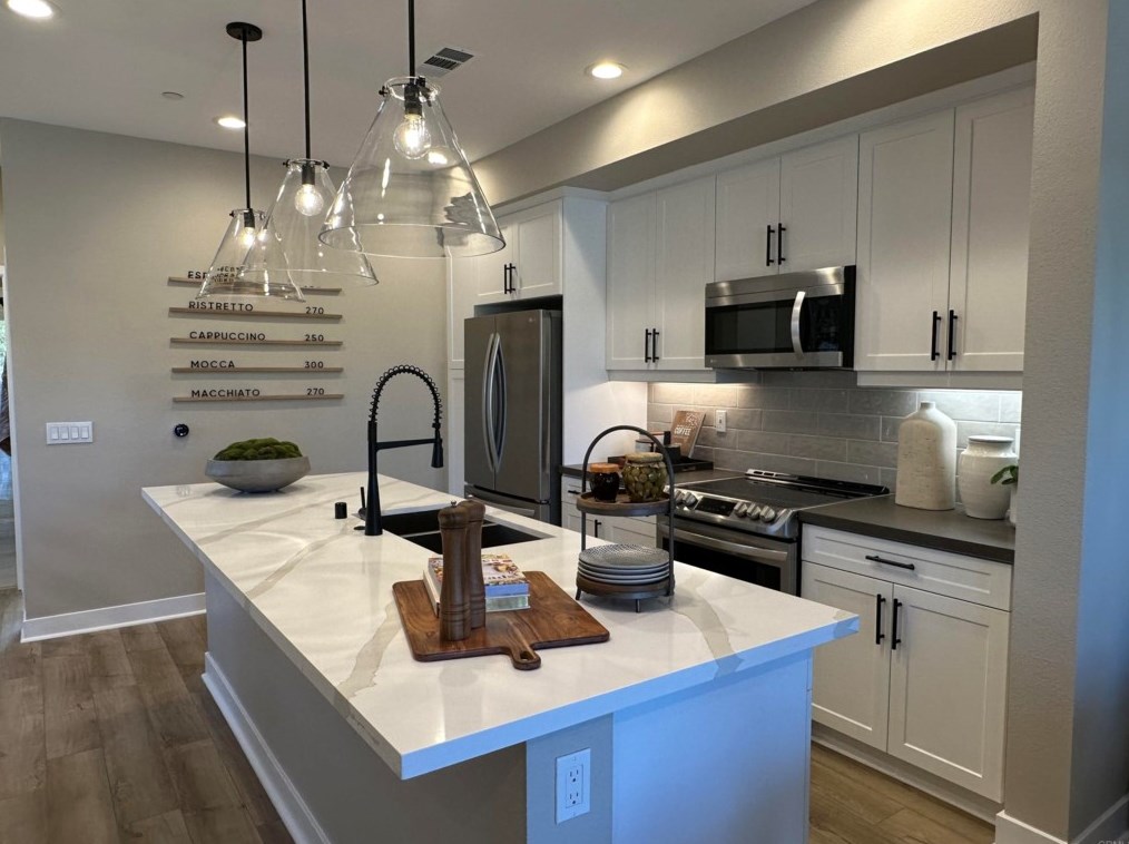 7641 University Ave 108, La Mesa, CA 91942