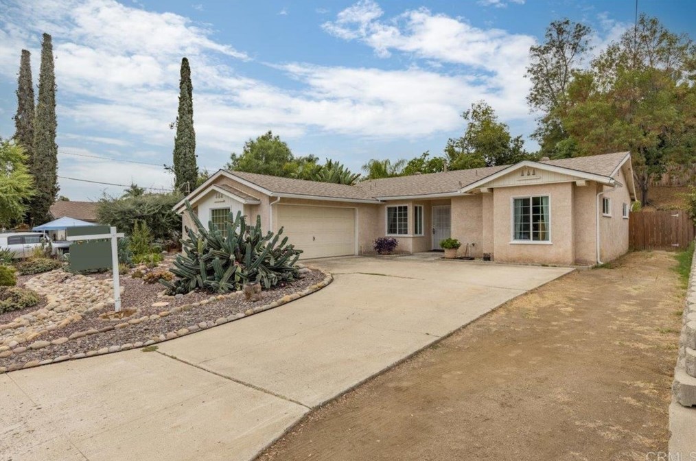14154 Halper Rd, Poway, CA 92064-2813