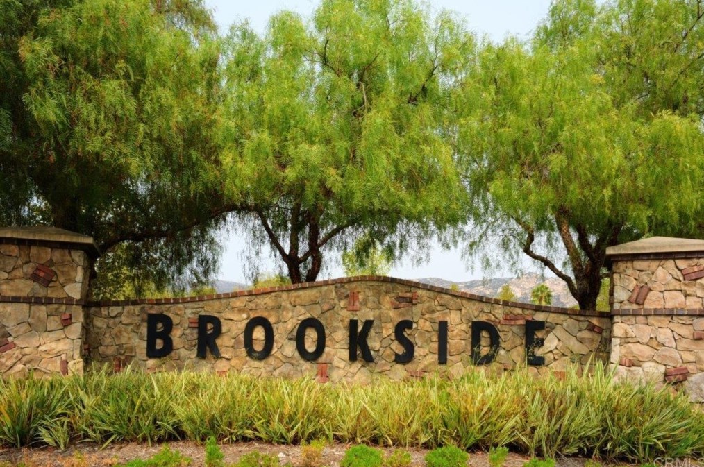 589 Crystal Downs Gln, Escondido, CA 92026-1490
