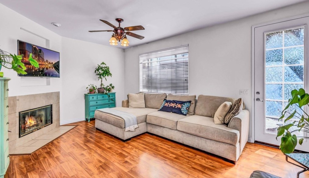 1834 Rouge Dr, Chula Vista CA  91913-3933 exterior