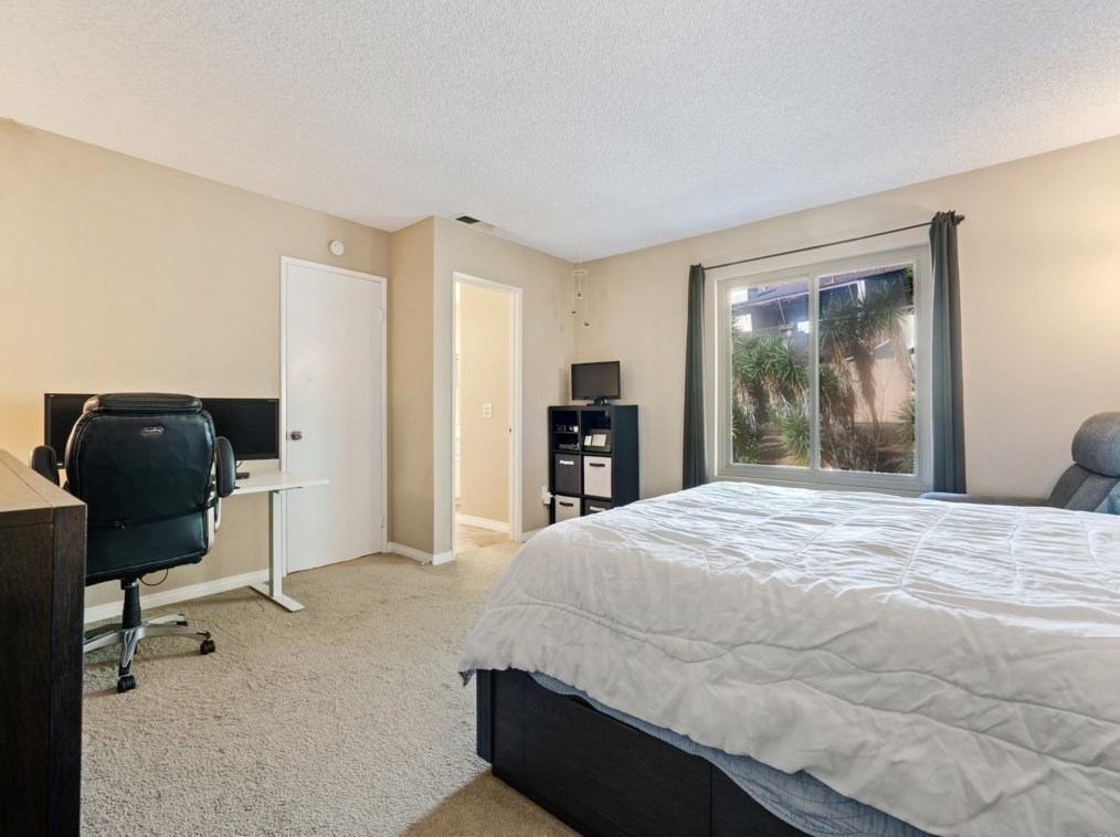 1268 Avocado Ave, Escondido CA  92026-2417 exterior