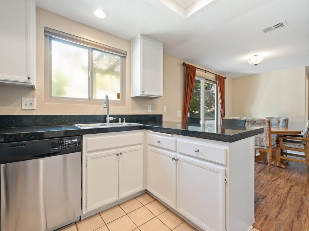 1268 Avocado Ave, Escondido CA  92026-2417 exterior