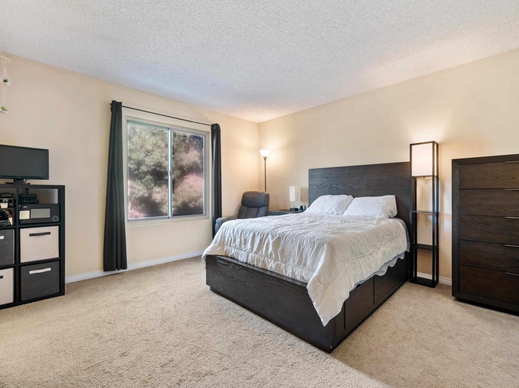 1268 Avocado Ave, Escondido CA  92026-2417 exterior