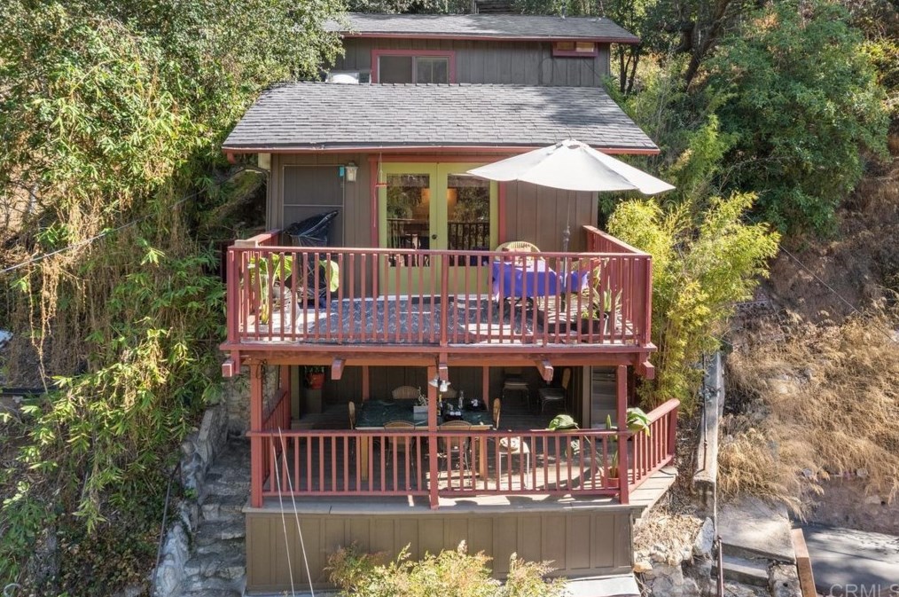 616 Holly Trail Pathway, Sierra Madre, CA 91024