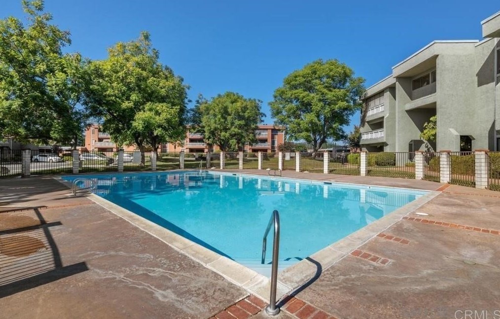 1040 E Washington Ave 26, Escondido, CA 92025
