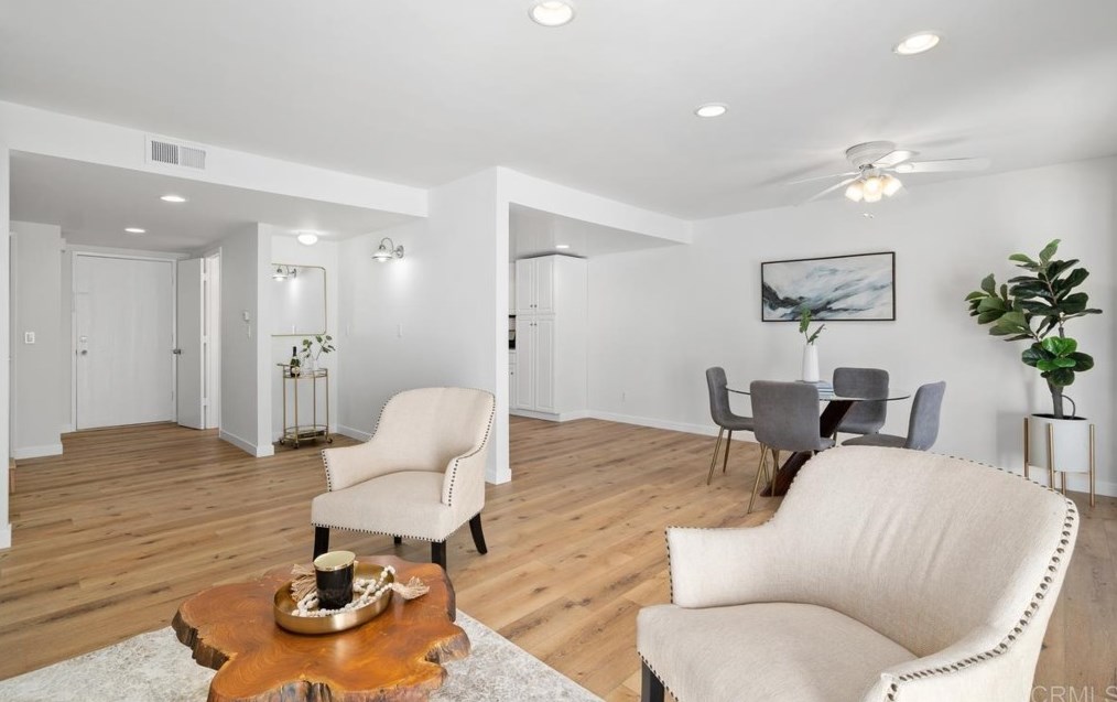 2112 E Vista Way #14, Vista, CA 92084
