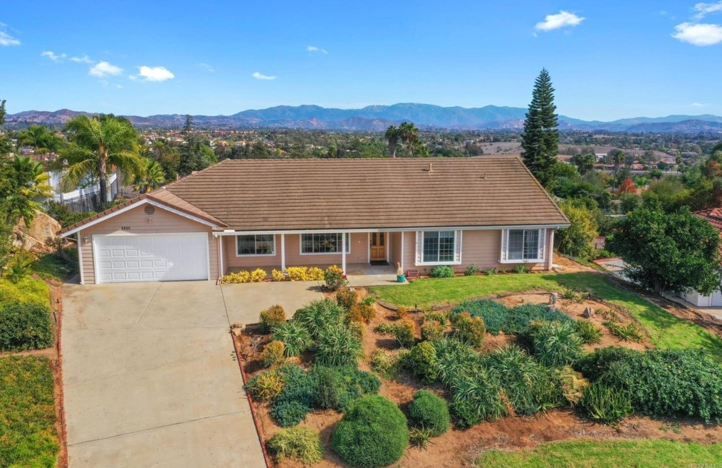 1574 Todos Santos Pl, Fallbrook, CA 92028