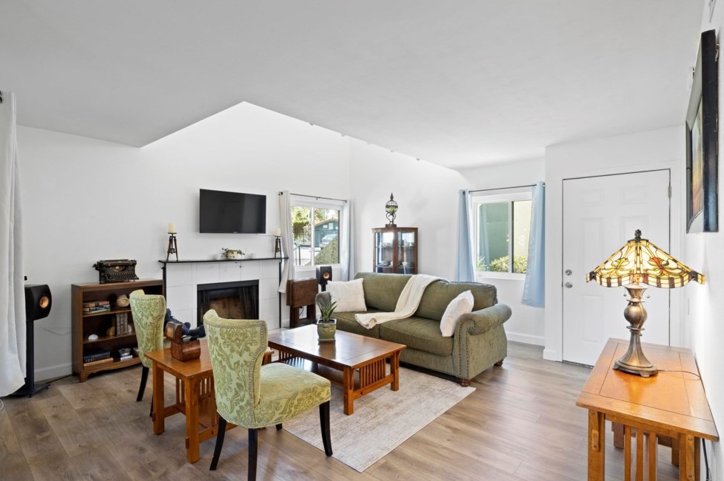 355 N Melrose Dr #c, Vista, CA 92083