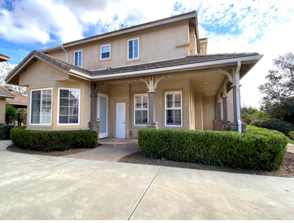1009 Highland Park, Fallbrook, CA 92028-5421