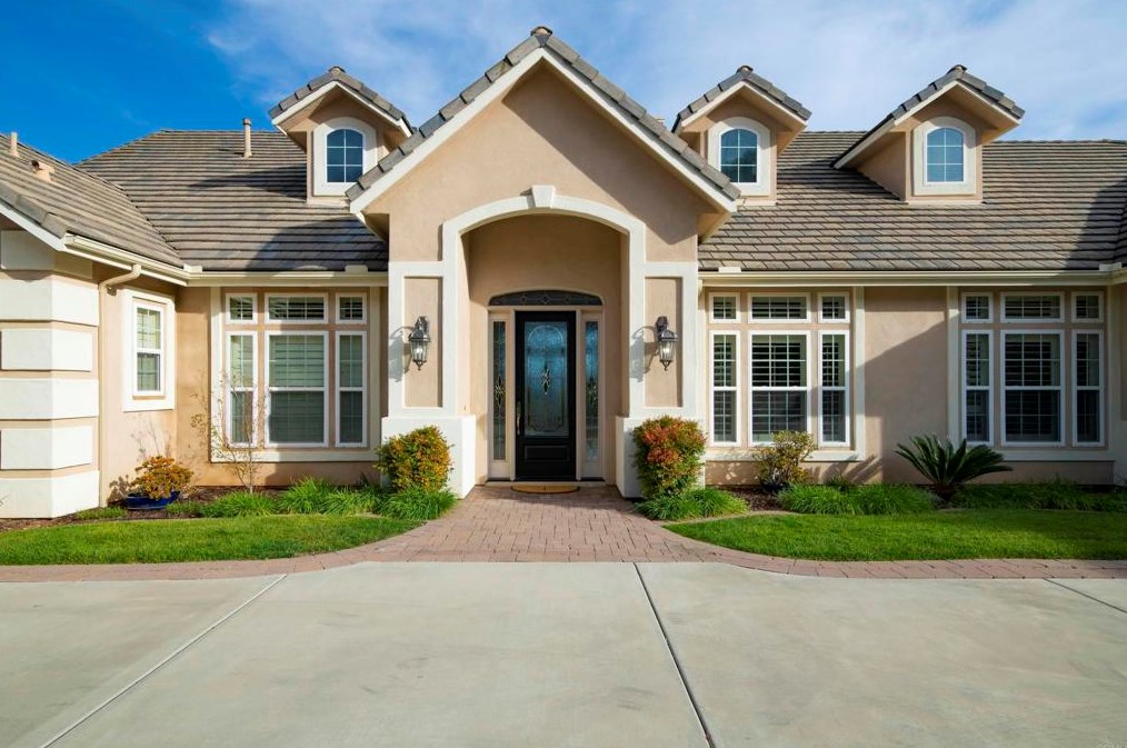 2505 Royal View Rd, Escondido, CA 92027-4757
