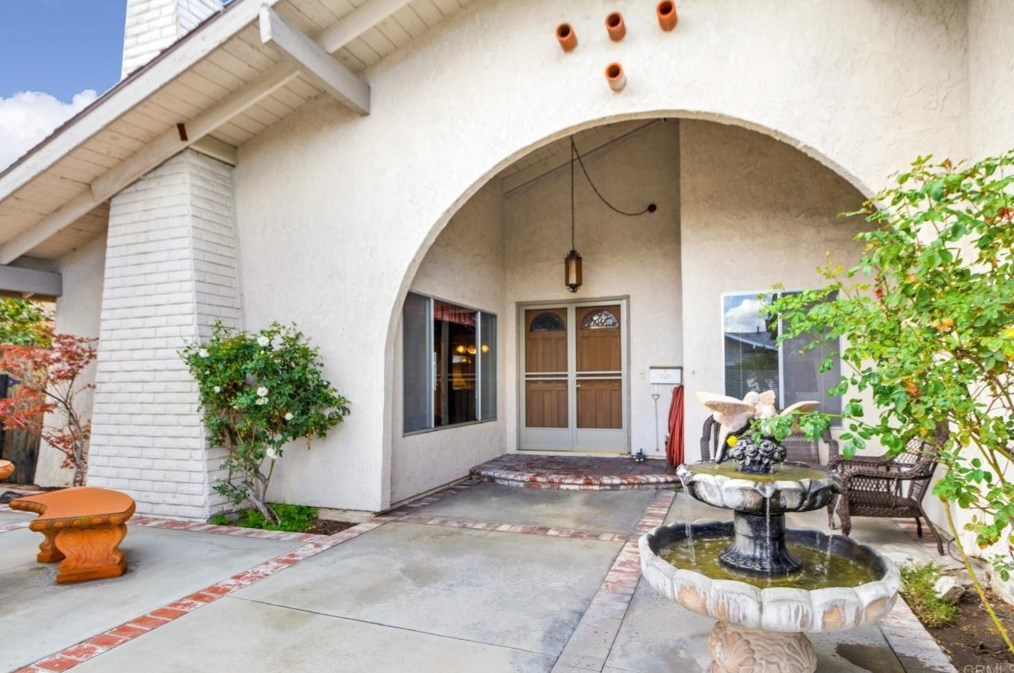 16573 Mount Cook Cir, Santa Ana, CA 92708-2433