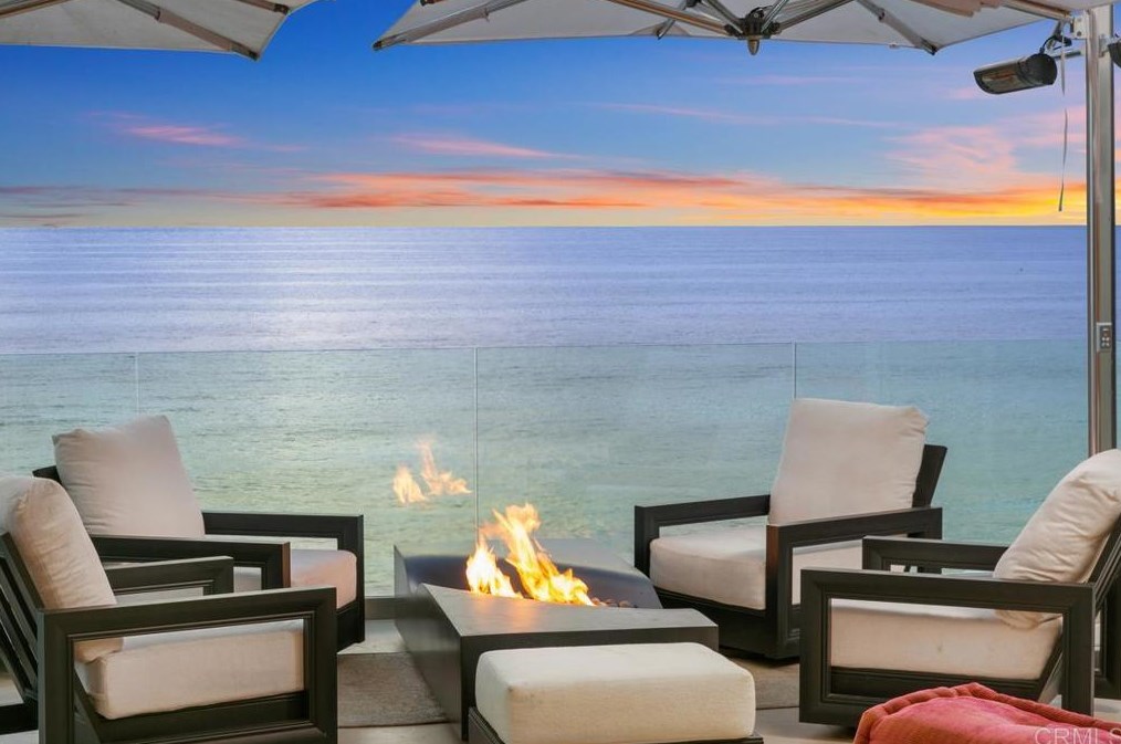 1496 Neptune Ave, Encinitas, CA 92024