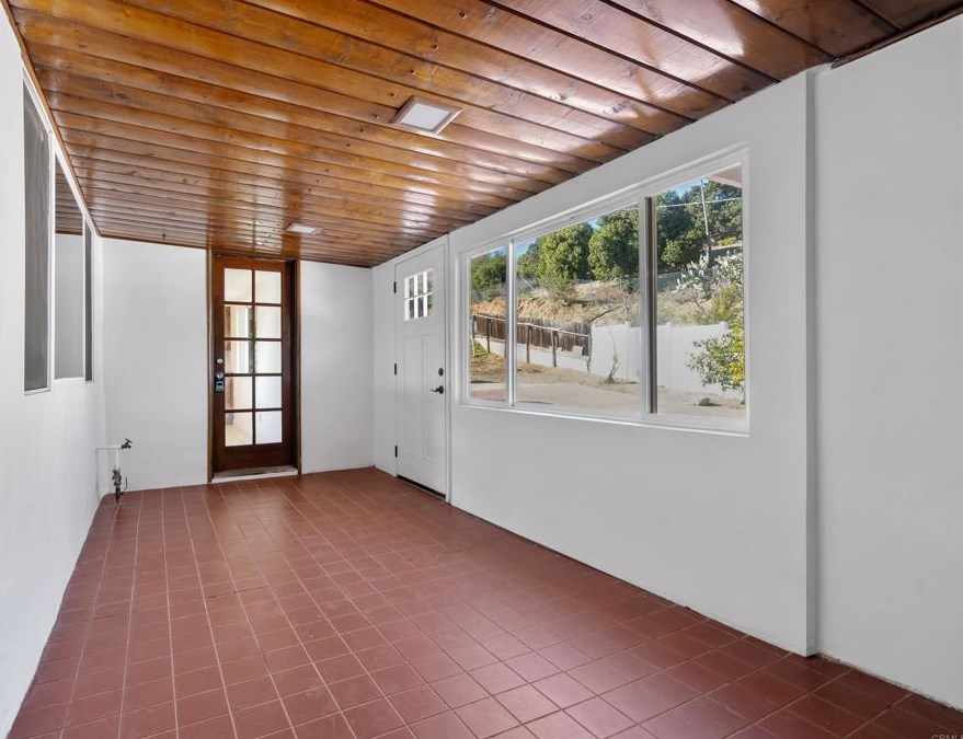 9580 W Lilac Rd, Escondido, CA 92026