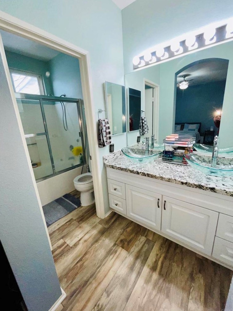 33180 Camino Piedra Rojo, Temecula CA  92592-1806 exterior