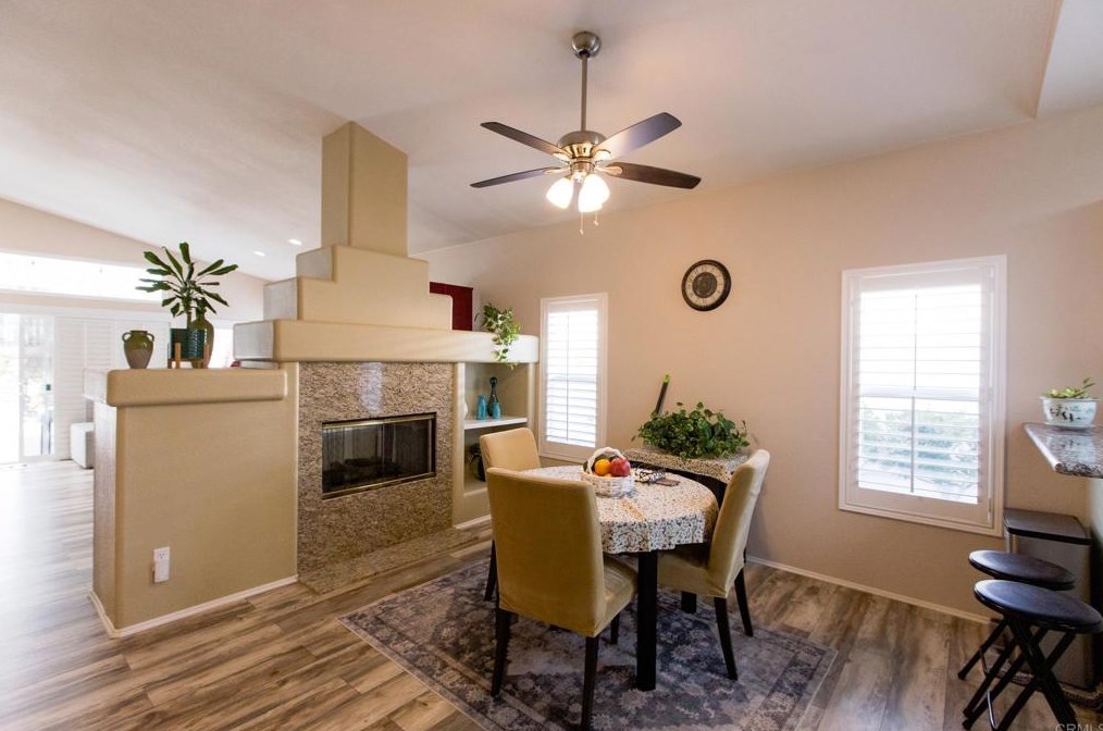 33180 Camino Piedra Rojo, Temecula CA  92592-1806 exterior
