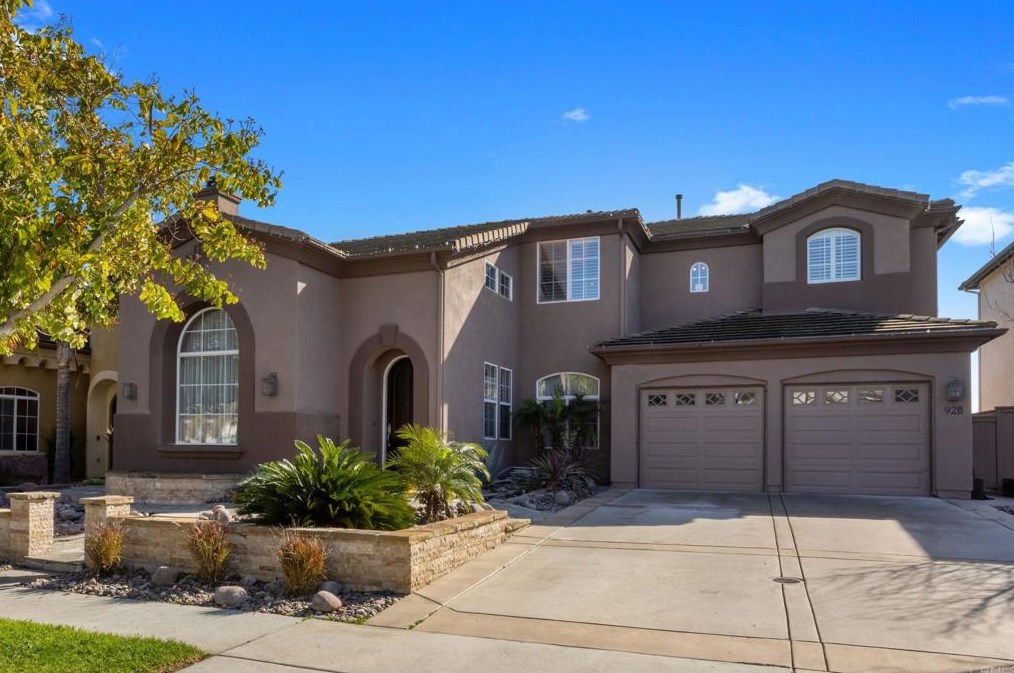 928 Red Granite Rd, Chula Vista, CA 91913-2886