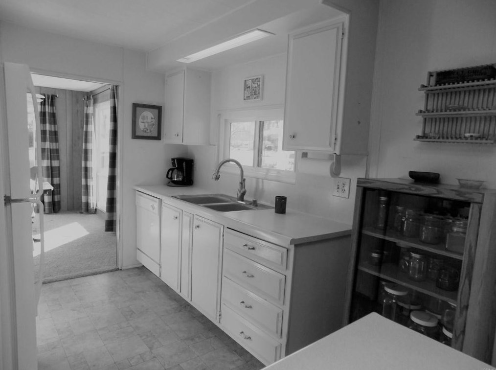 1010 Palm Canyon Dr #103, Borrego Springs, CA 92004