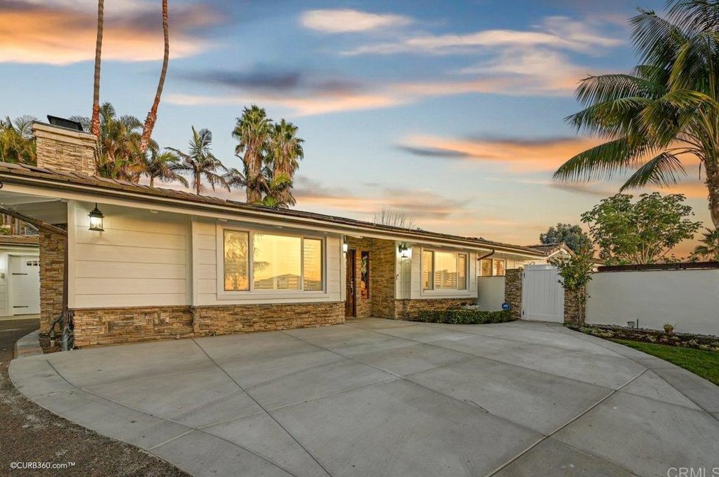 1559 Burgundy Rd, Encinitas, CA 92024