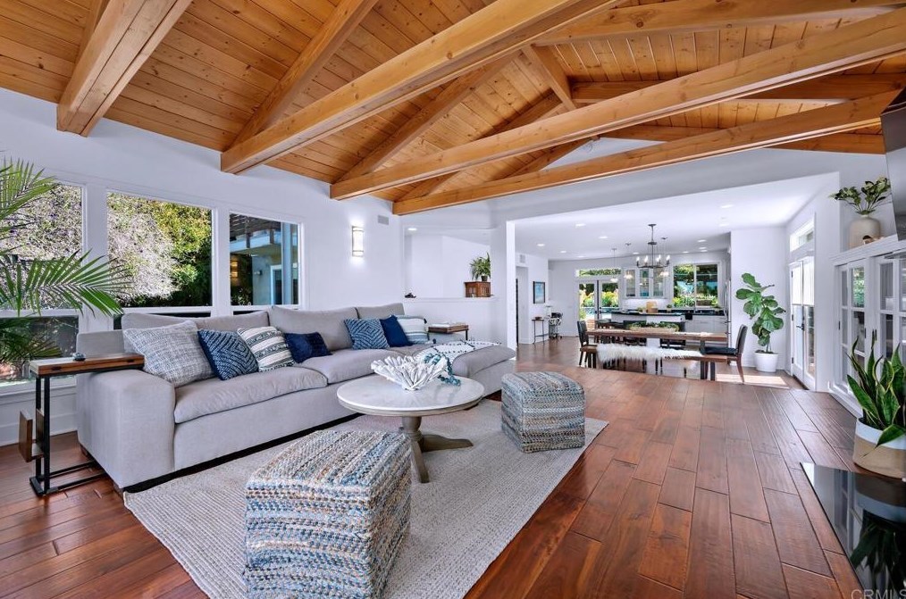 647 Arden Dr, Encinitas, CA 92024