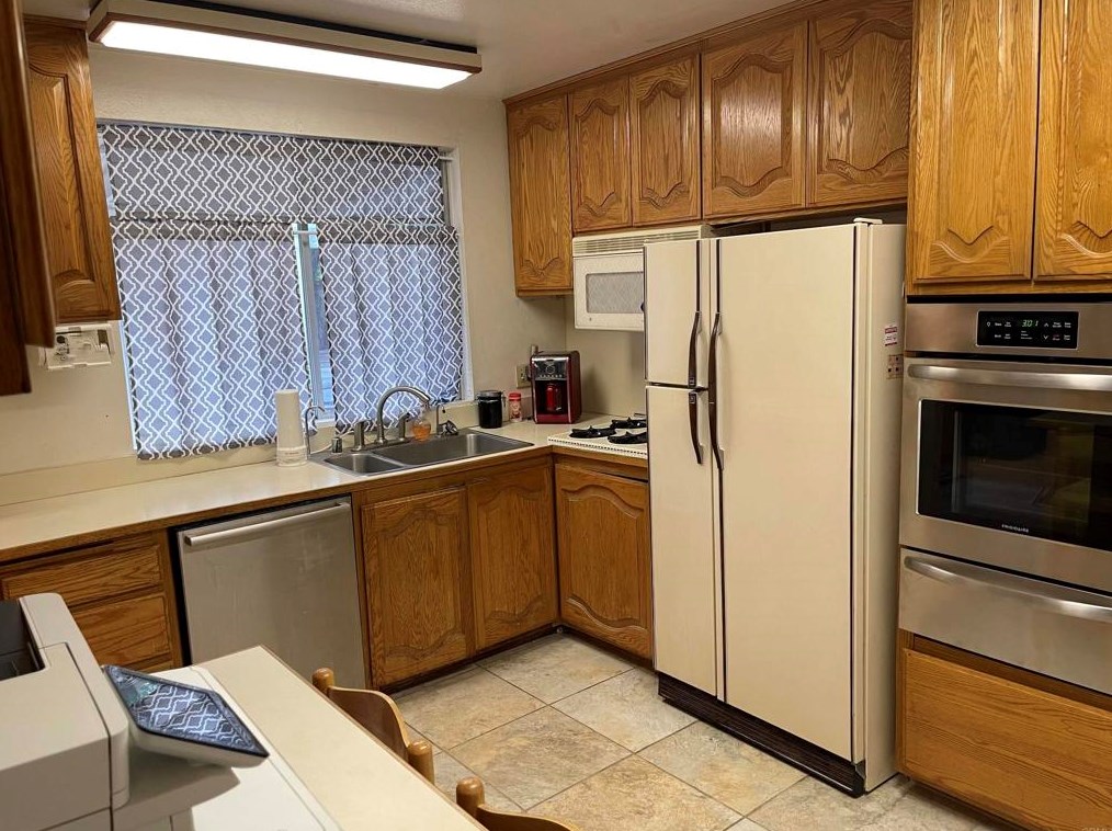 14403 High Pine St, Poway, CA 92064