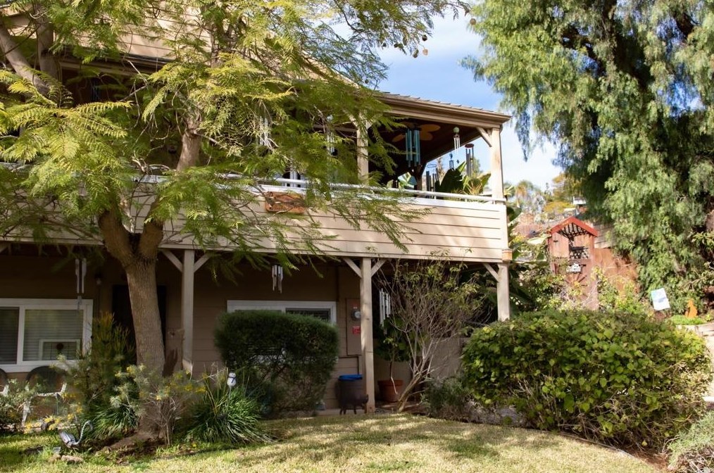 19345 4th Pl, Escondido, CA 92029-8110