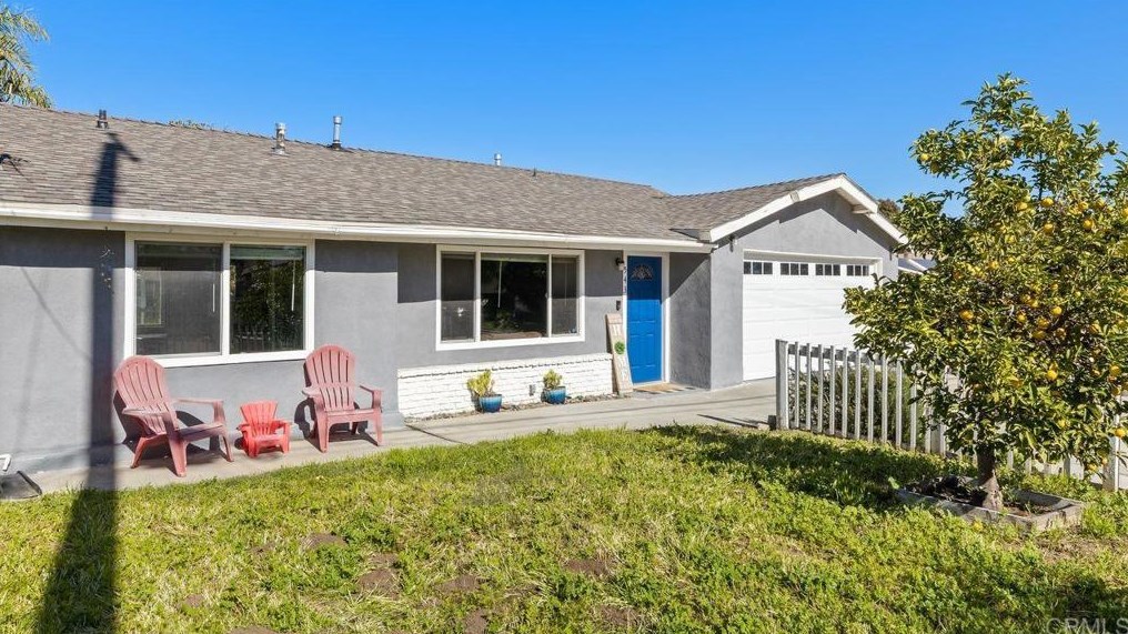 543 Ricebird Dr, Vista, CA 92083