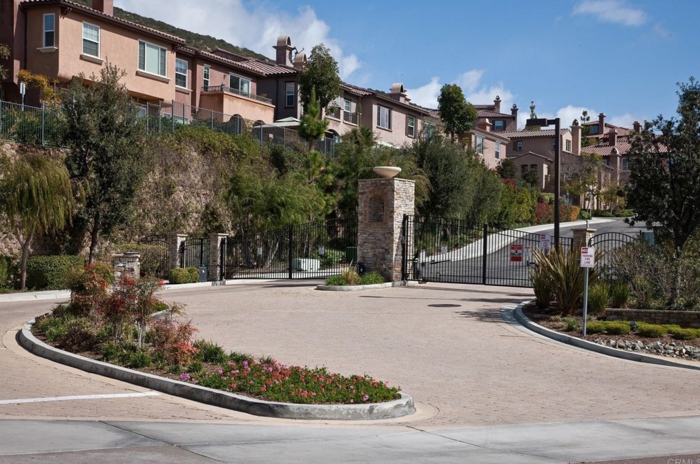 1354 Sky Ridge Ct, San Marcos, CA 92078