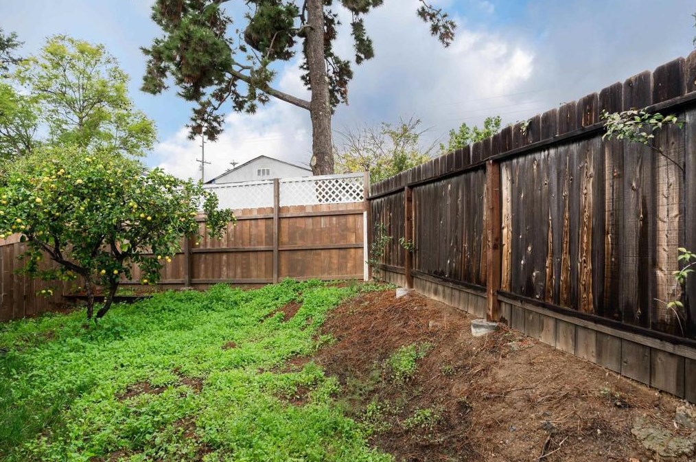 169 Shelby Ln, Fallbrook CA  92028-2722 exterior