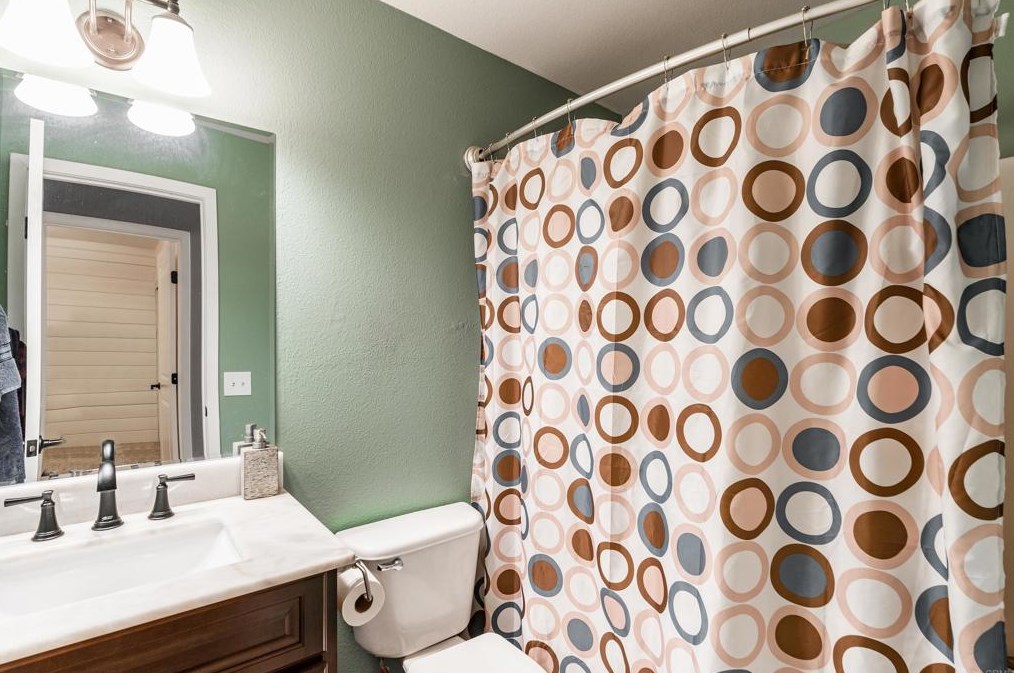 169 Shelby Ln, Fallbrook CA  92028-2722 exterior