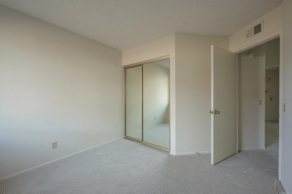 464 Nantucket Gln, Escondido CA  92027-2761 exterior