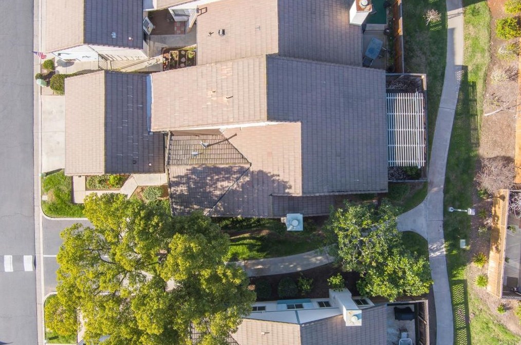 464 Nantucket Gln, Escondido CA  92027-2761 exterior