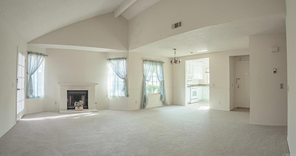 464 Nantucket Gln, Escondido CA  92027-2761 exterior