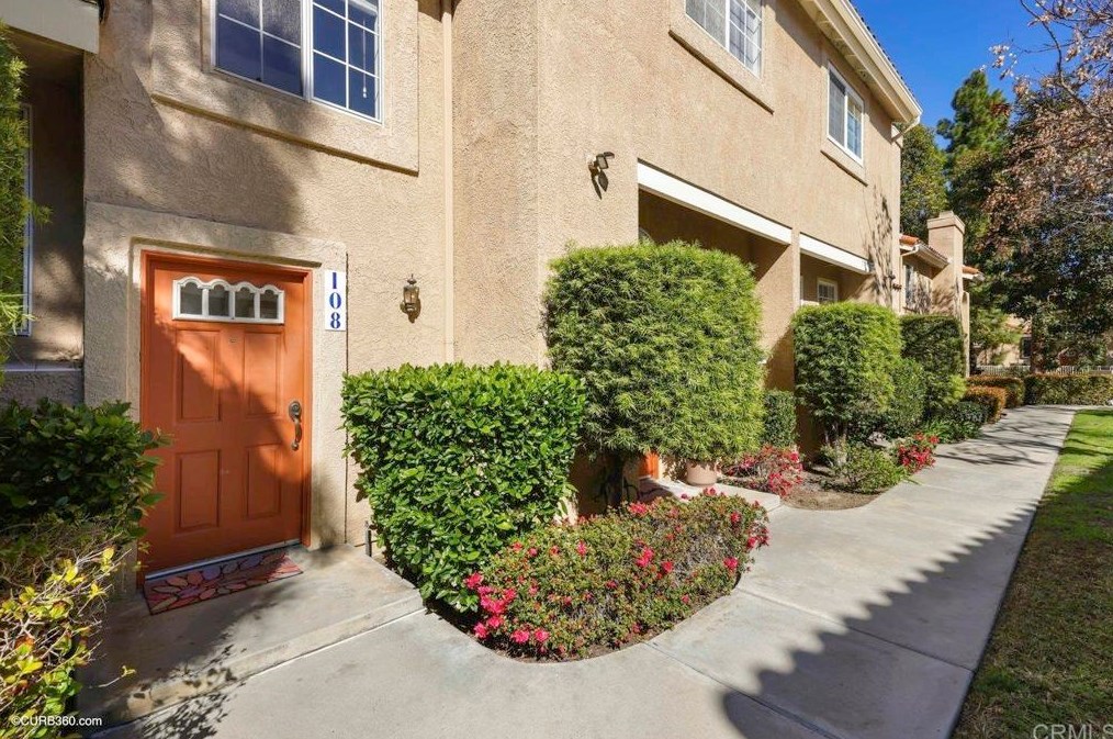 7767 Caminito Monarca #108, Carlsbad, CA 92009