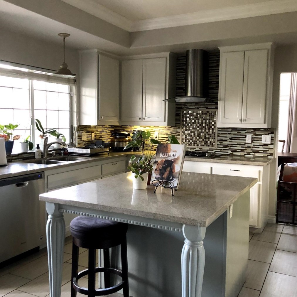 1749 Foxfire Ct, Escondido, CA 92026-1809