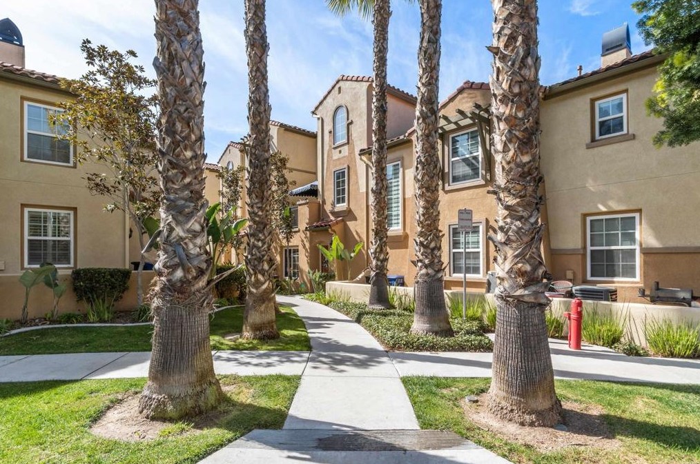 1886 Caminito Treviana, Chula Vista, CA 91913-3924
