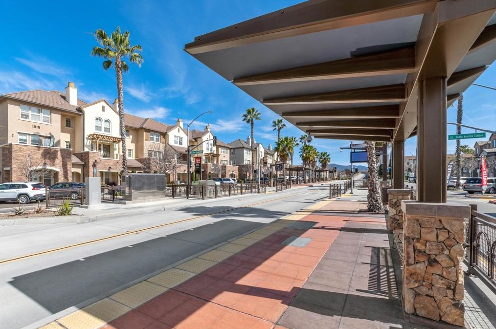 1886 Caminito Treviana, Chula Vista CA  91913-3924 exterior