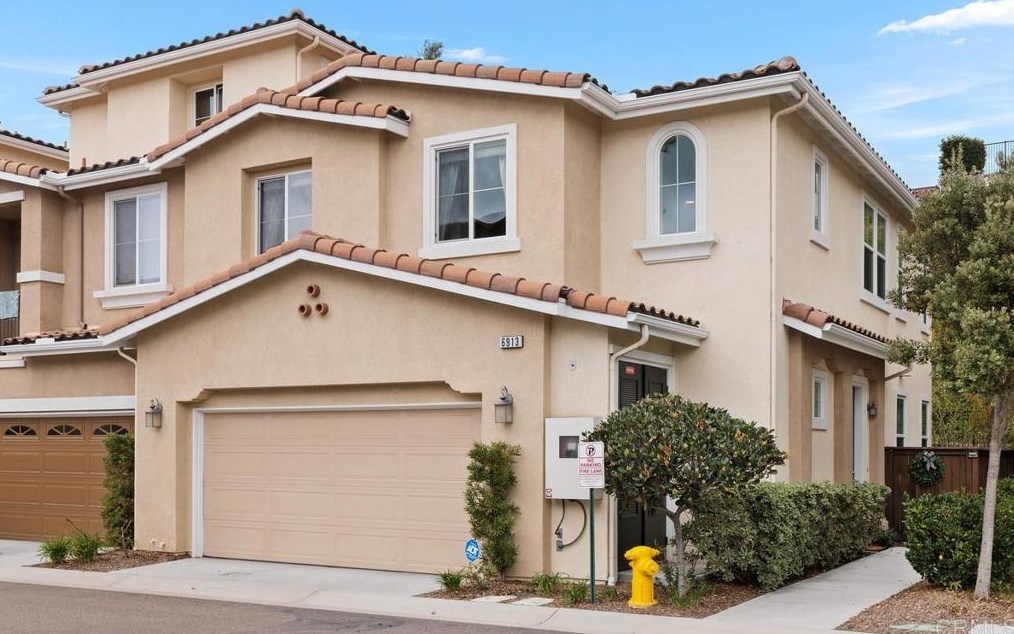 6913 Tourmaline Pl, Carlsbad, CA 92009