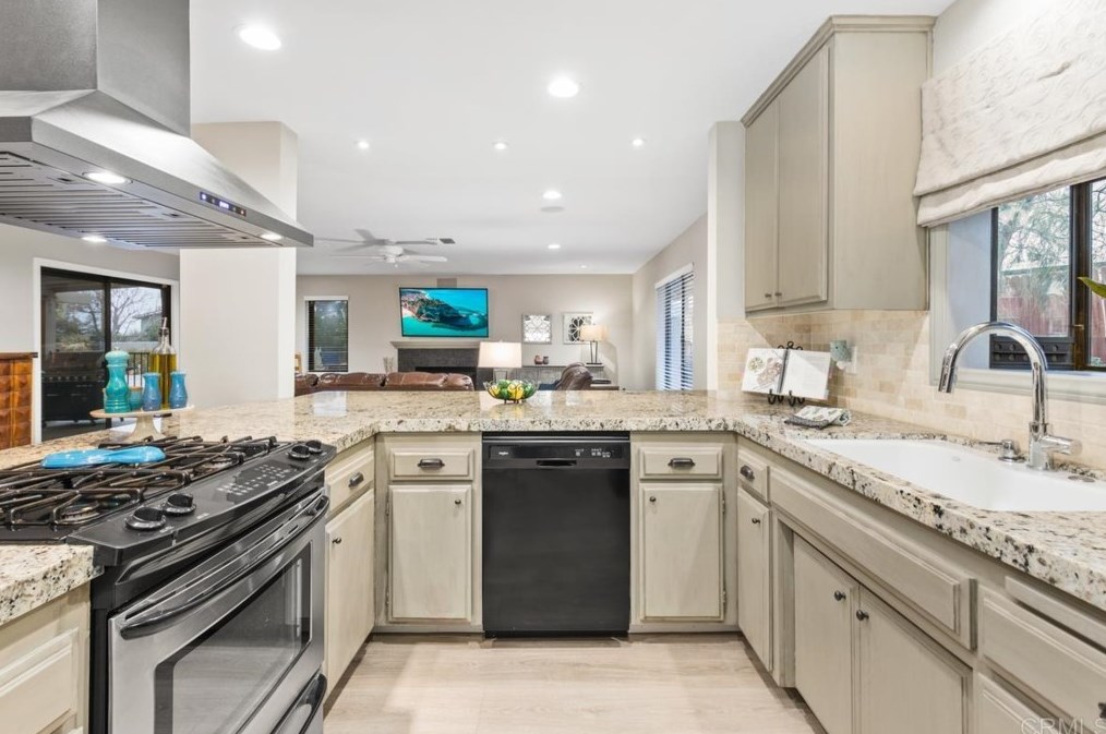 8265 Balsa Ave, Yucca Valley CA  92284-6112 exterior