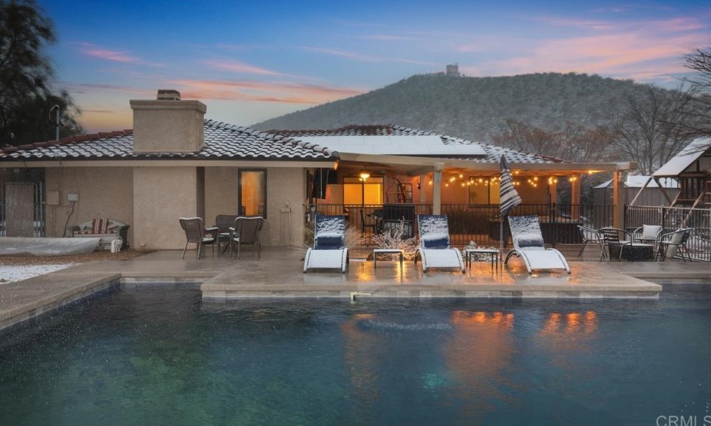 8265 Balsa Ave, Yucca Valley CA  92284-6112 exterior