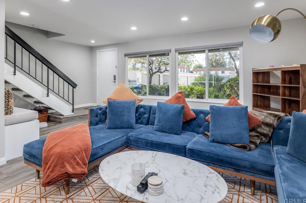 2710 Via Juanita, Carlsbad, CA 92010