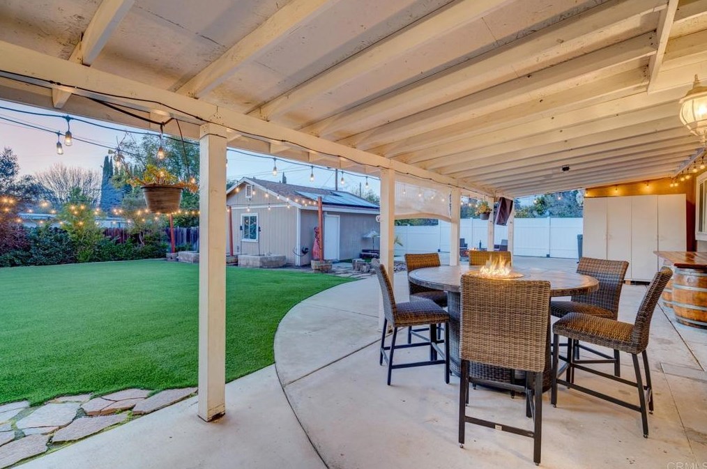 1925 Alexander Dr, Escondido CA  92025-6404 exterior