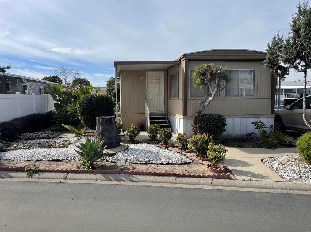 4660 N River Rd #137, Oceanside, CA 92057