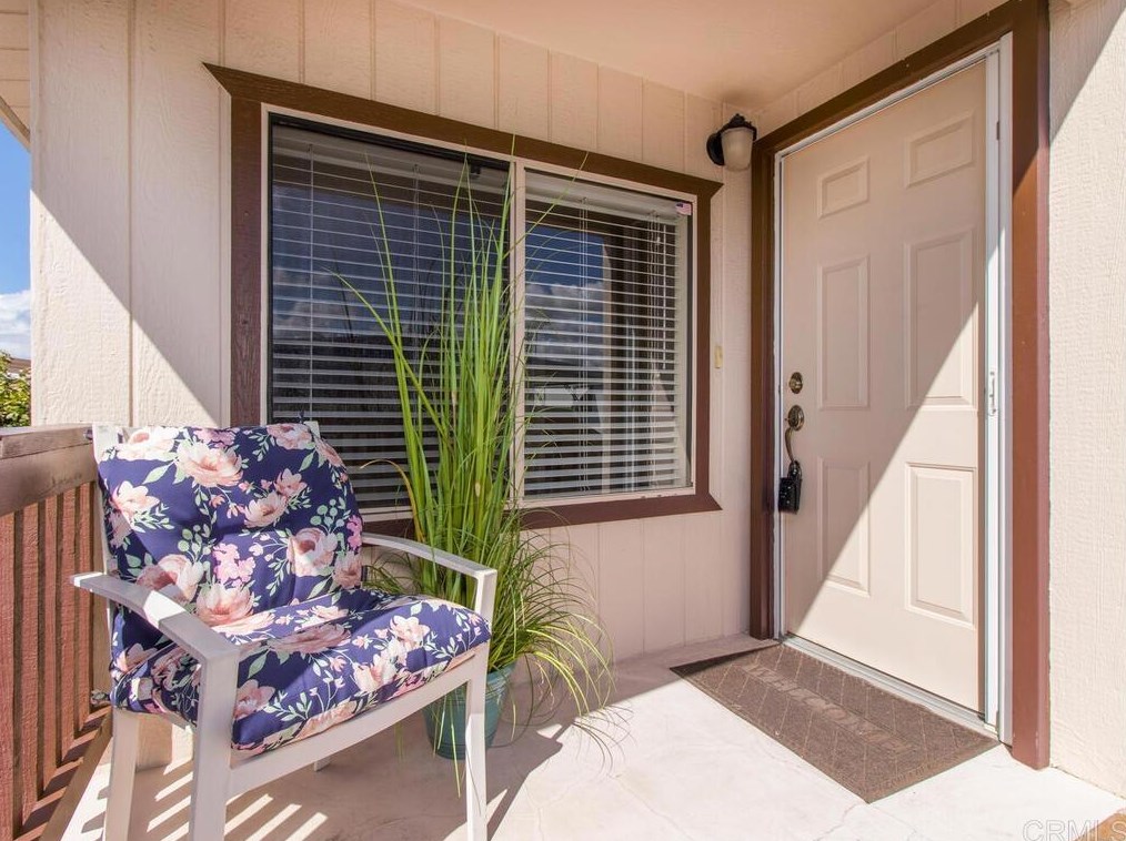 12 Blue Sky Ln, Oceanside, CA 92056
