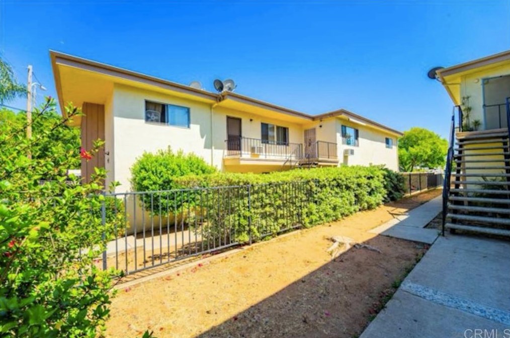 729 E Elder, Fallbrook, CA 92028