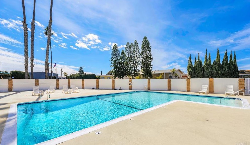 4660 N River Rd #32, Oceanside, CA 92057