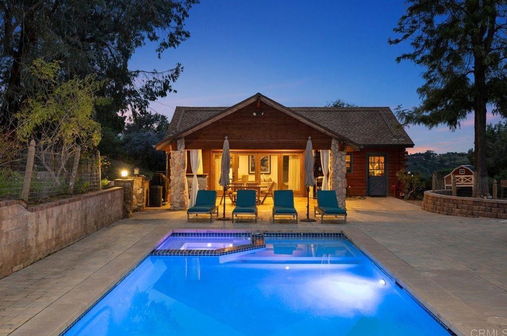 12052 Skyview Dr, Valley Center, CA 92082